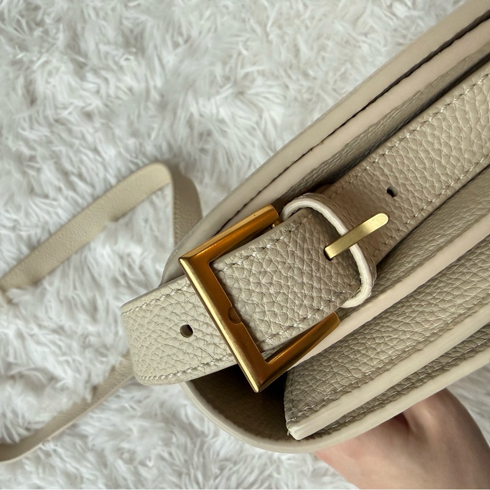 The Curated Classic Bag in Cream like new - Picture 7 of 8